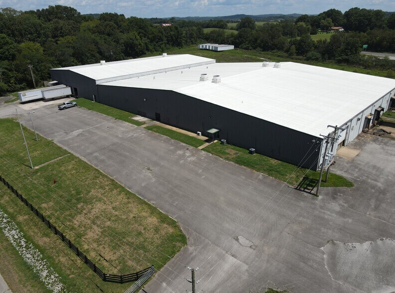 Primary Photo Of 301 George Whitfield Industrial Park Rd, Elkton Warehouse For Lease