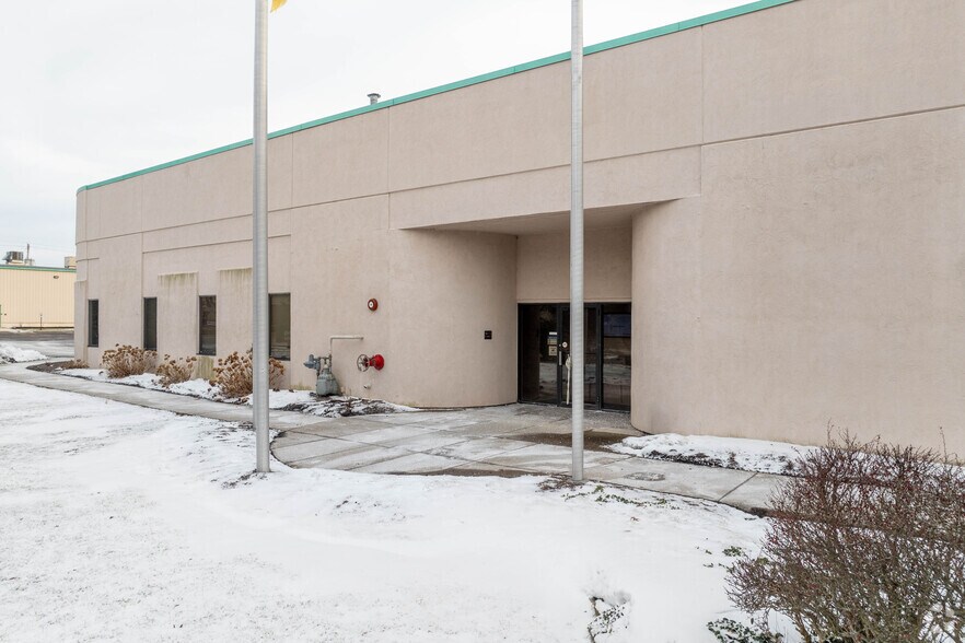 More Photos Of 1600 Enterprise Pky, Twinsburg Warehouse For Lease