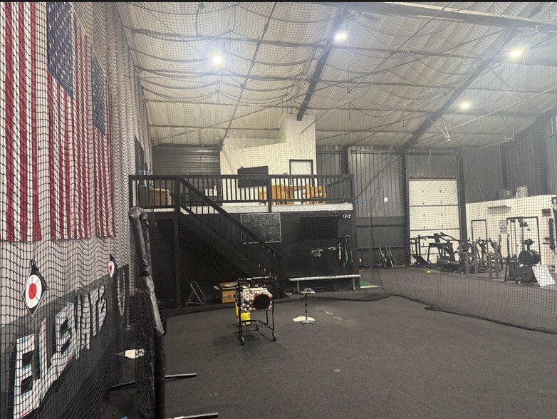 More Photos Of 500-504 2nd St, Castle Rock Warehouse For Lease