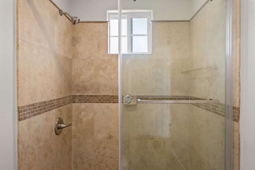 More Photos Of 1749 Dahlia Ave, San Diego Apartments For Sale