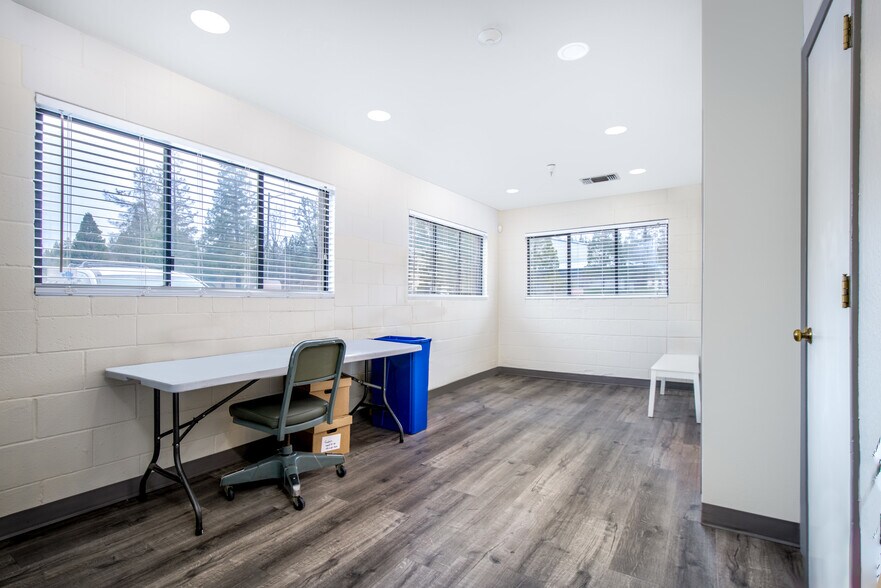 More Photos Of 810 Whispering Pines Ln, Grass Valley Refrigeration Cold Storage For Sale