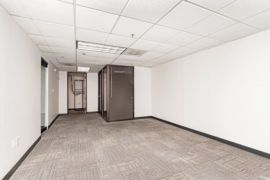 More Photos Of 3636 S Sherwood Forest Blvd, Baton Rouge Office For Lease