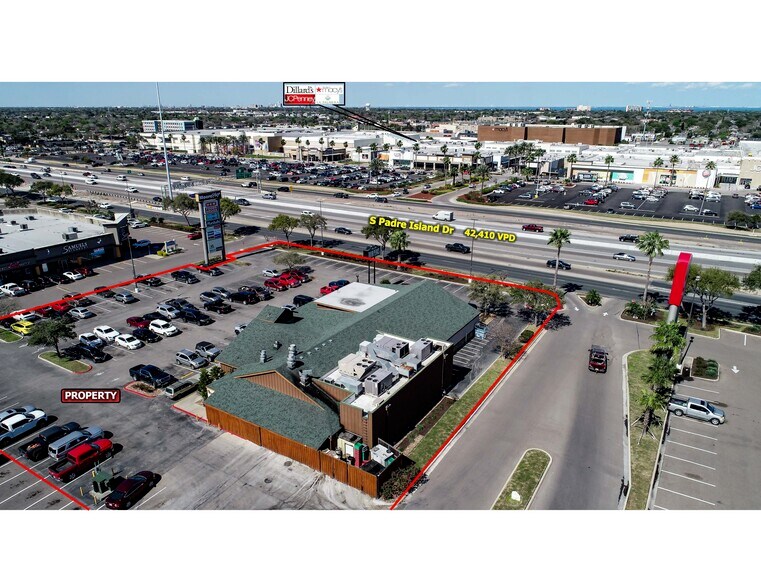 More Photos Of 5425 S Padre Island Dr, Corpus Christi Restaurant For Sale