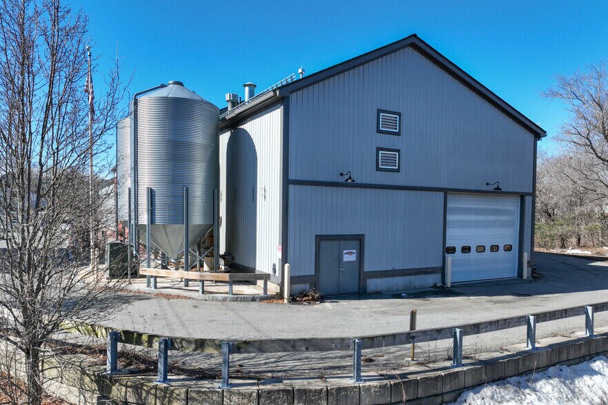 More Photos Of 2 Brewery Pl, Ipswich Distribution For Sale