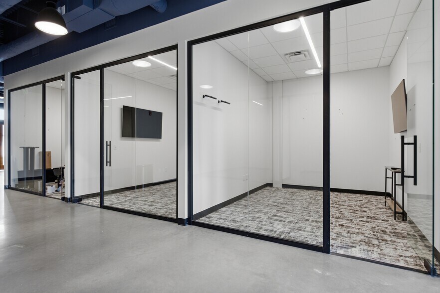 More Photos Of 6100 Robertson Ave, Nashville Storefront For Lease