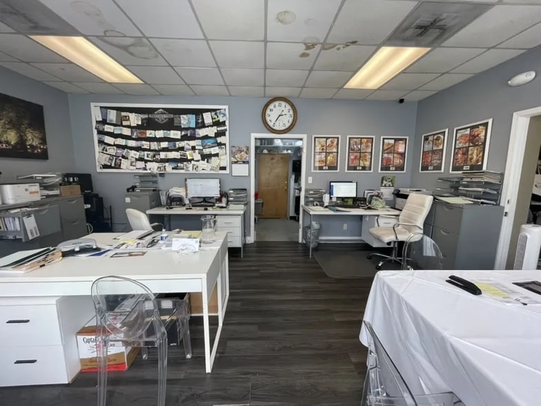 More Photos Of 214 Intendencia St, Pensacola Restaurant For Lease