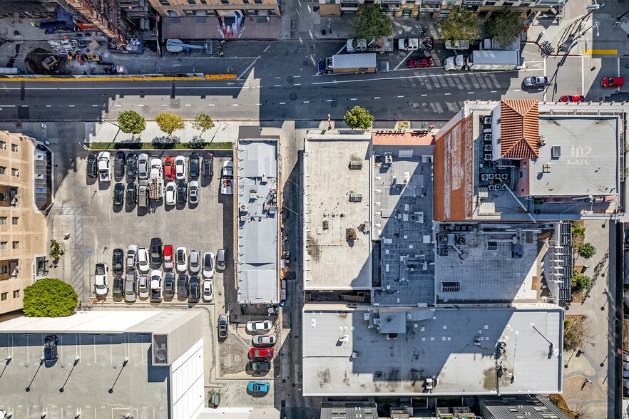 More Photos Of 219 E Broadway, Long Beach Storefront For Lease