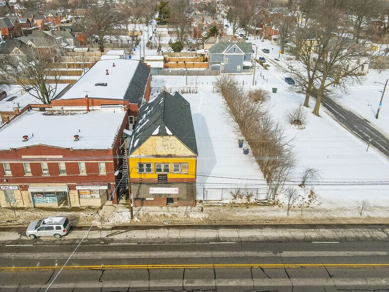 More Photos Of 1068-1072 E Livingston Ave, Columbus Storefront Retail Residential For Sale
