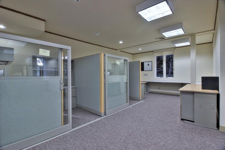 More Photos Of 400 Camino Aguajito, Monterey Office For Sale