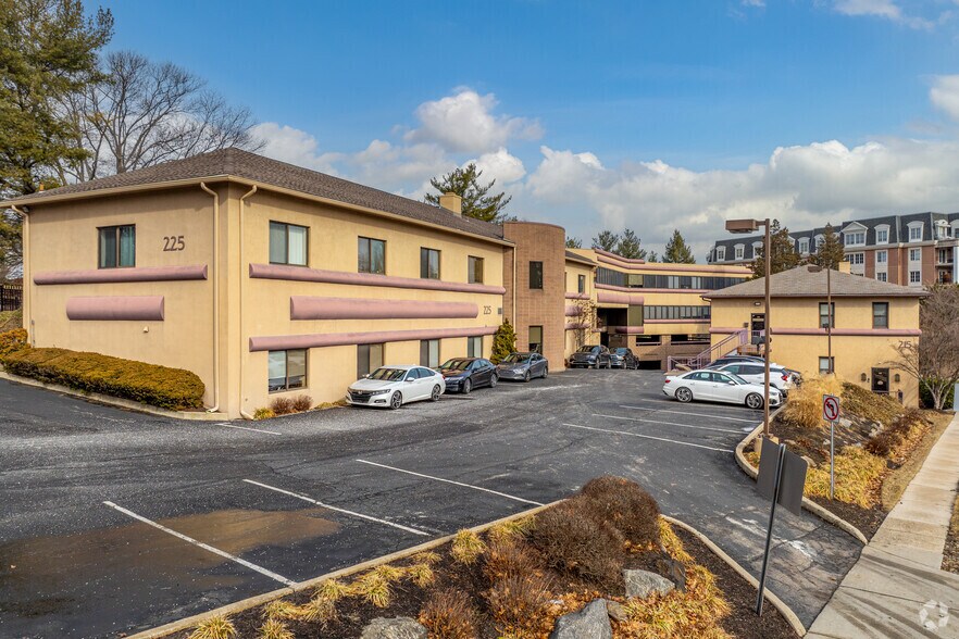More Photos Of 201 N Presidential Blvd, Bala Cynwyd Office For Lease