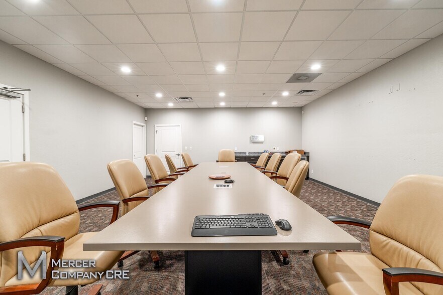 More Photos Of 3300 N Santa Fe Ave, Oklahoma City Warehouse For Sale