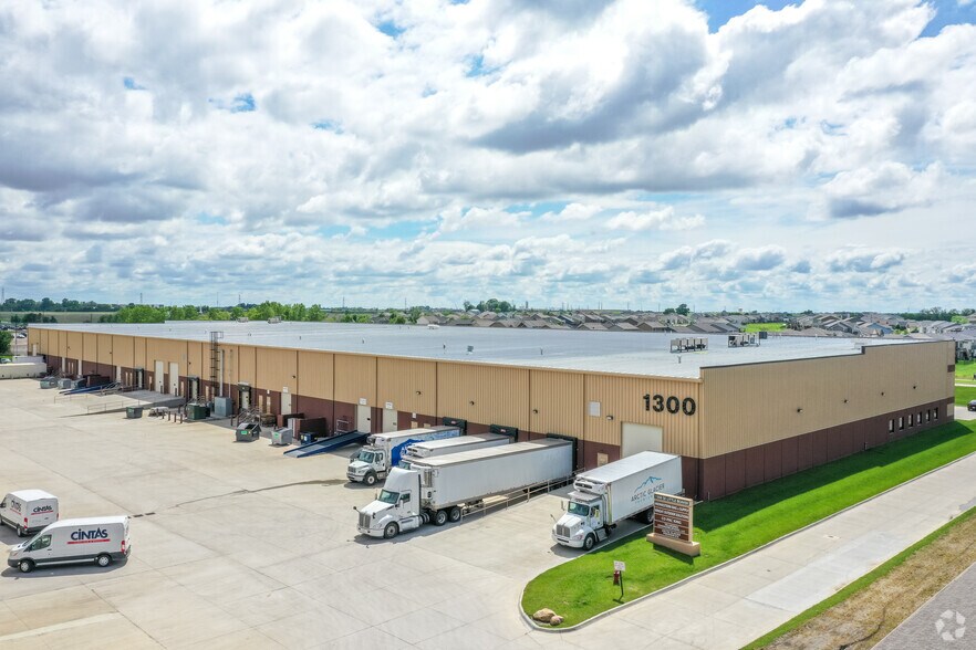 More Photos Of 1300 SE Little Beaver Dr, Grimes Warehouse For Lease
