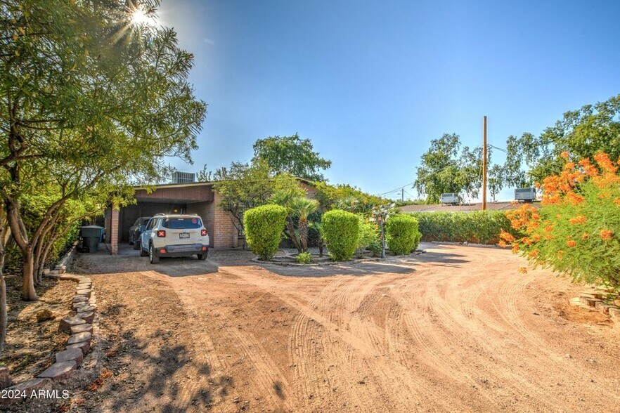 More Photos Of 2538 N 52nd St, Phoenix Multifamily For Sale