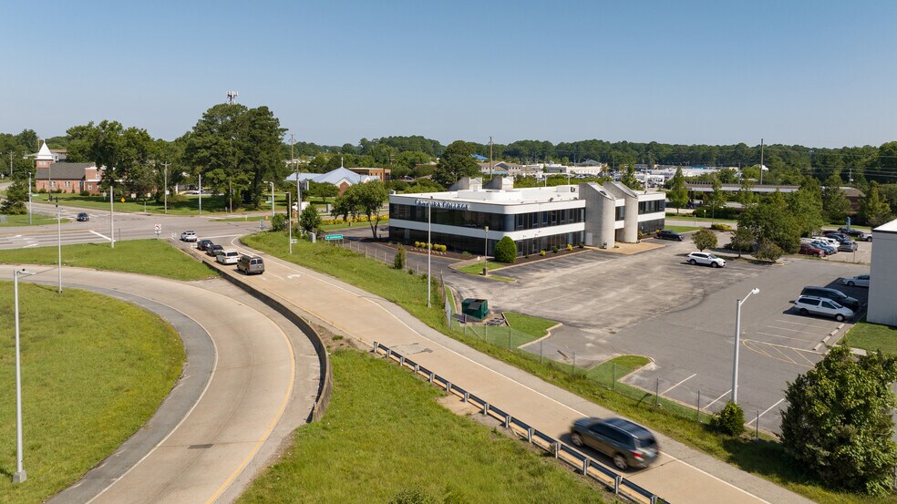More Photos Of 2697 Dean Dr, Virginia Beach Office For Lease