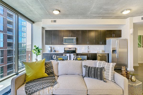 More Photos Of 1701 Payne St, Dallas Apartments For Lease