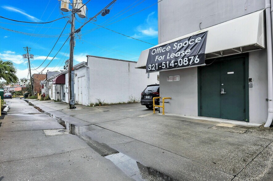 More Photos Of 904 E New Haven Ave, Melbourne Storefront For Lease