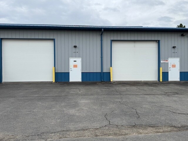 More Photos Of 181 Wolf St, Yorkville Warehouse For Sale