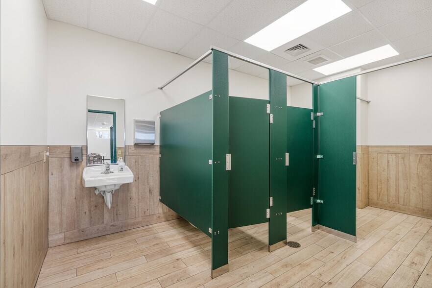 More Photos Of 111 N Broadway, Wind Gap Freestanding For Sale