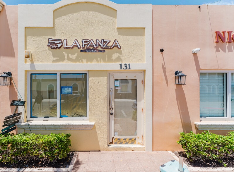 More Photos Of 101-161 NE 2nd Ave, Deerfield Beach Unknown For Lease