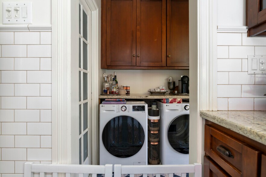 More Photos Of 1501 Westerly Ter, Los Angeles Apartments For Sale