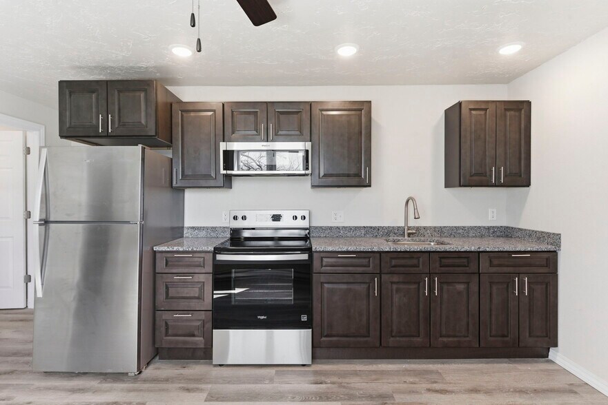 More Photos Of 301 Mount Vernon Blvd, Mount Vernon Apartments For Sale