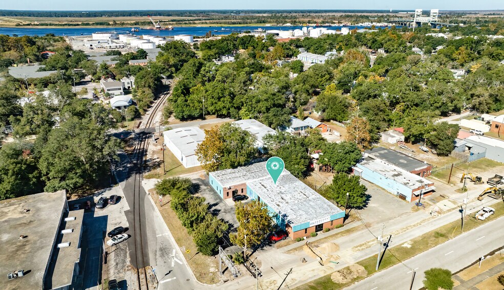 More Photos Of 1316 S 5th Ave, Wilmington Service For Sale