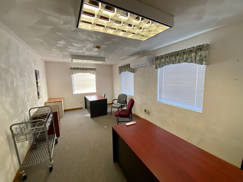 More Photos Of 16888 State Route 706, Montrose Medical For Lease