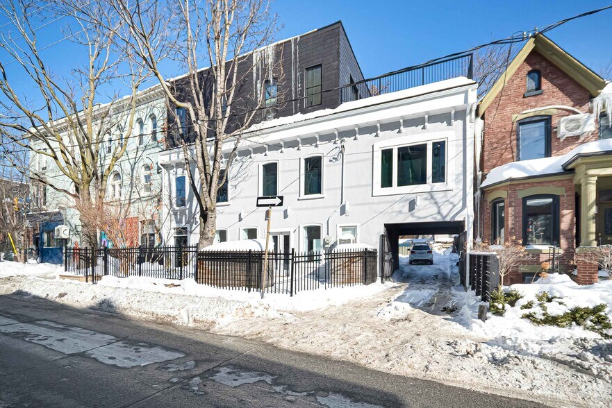 More Photos Of 391 Ontario St, Toronto General Retail For Sale