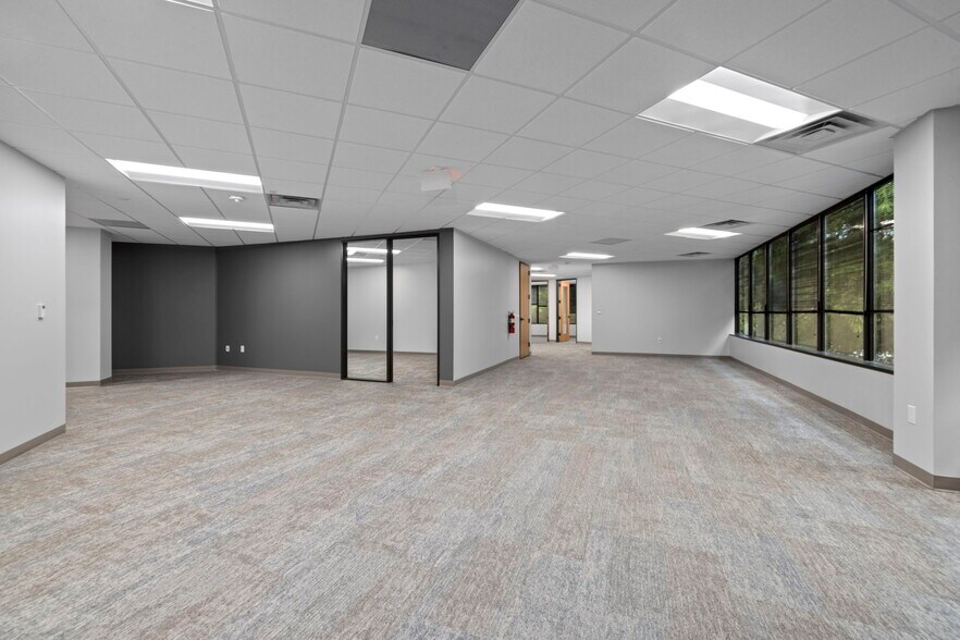 More Photos Of 900 Ridgefield Dr, Raleigh Office For Lease