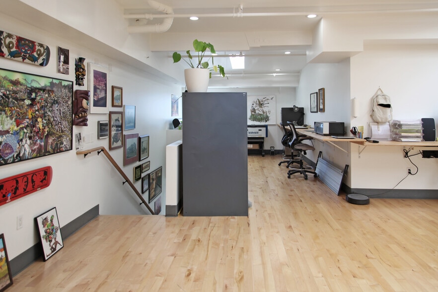 More Photos Of 1190B Shafter Ave, San Francisco Warehouse For Sale