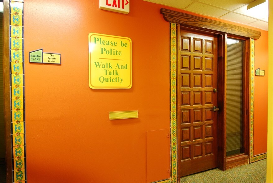 More Photos Of 3833 S Staples, Corpus Christi Office For Lease