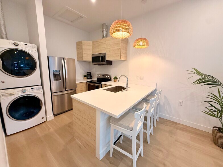 More Photos Of 2175-2177 Bacon St, San Diego Apartments For Sale