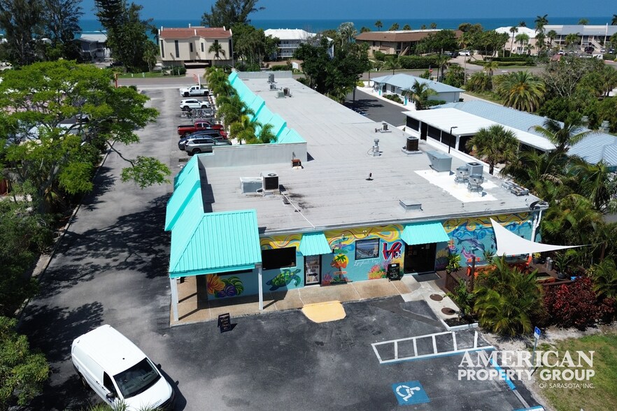 More Photos Of 5610 Gulf of Mexico Dr, Longboat Key Restaurant For Sale