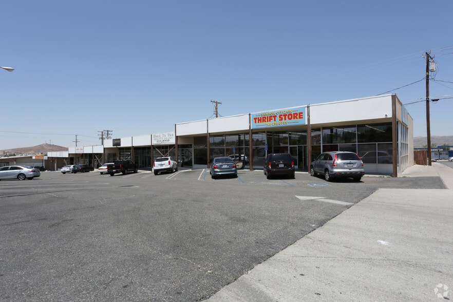 More Photos Of 901-929 E Williams St, Barstow Freestanding For Sale