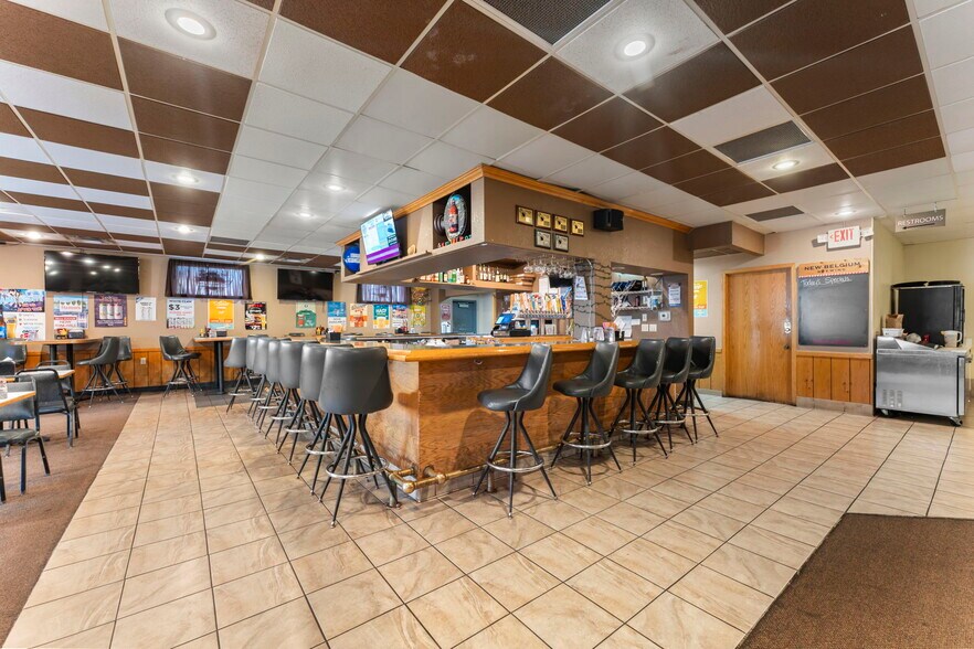 More Photos Of 118 Railroad Ave NE, Mora General Retail For Sale
