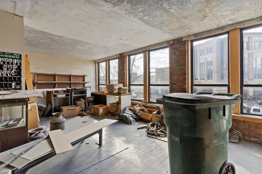 More Photos Of 2208-2212 S Washington blvd, Ogden Storefront Retail Office For Sale