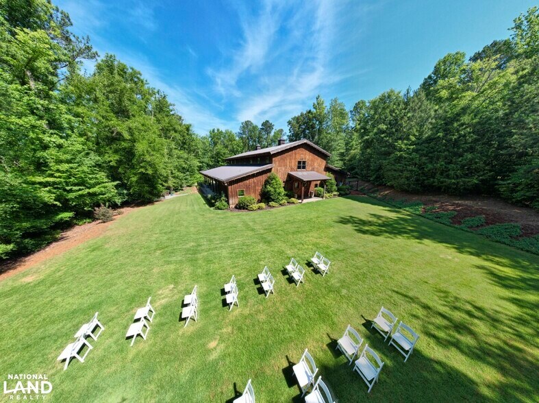 More Photos Of 701 Wingert Road rd, Greenwood Specialty For Sale