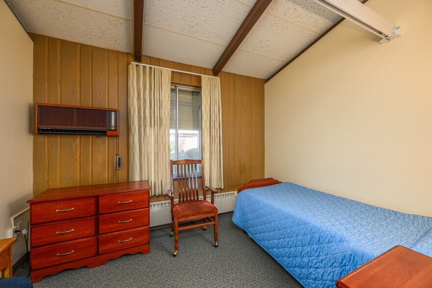 More Photos Of 2812 Harvard Ave NW, Canton Assisted Living For Sale