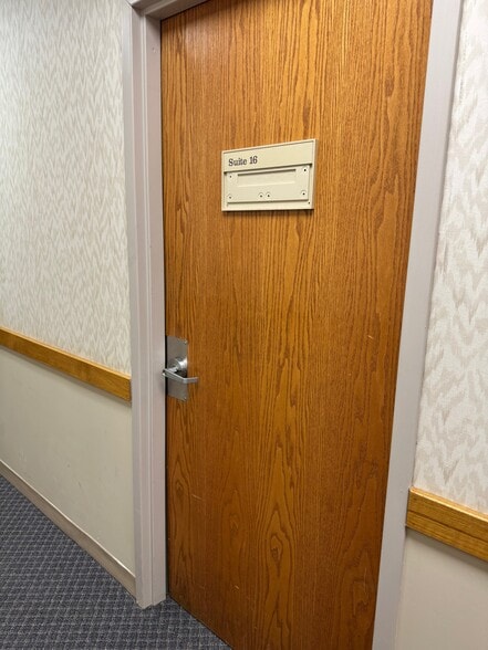 More Photos Of 1017 Turnpike St, Canton Office For Sale