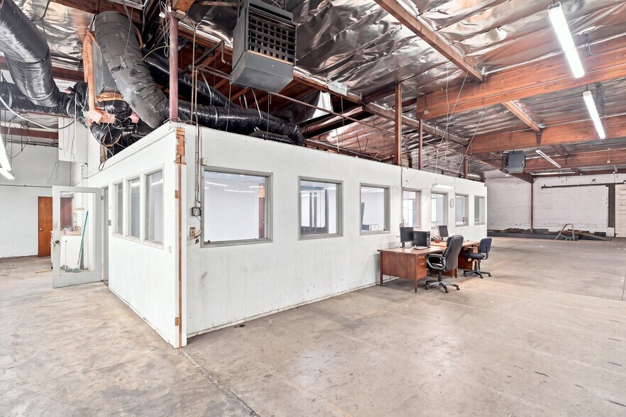 More Photos Of 777 Stanford Ave, Los Angeles Warehouse For Lease