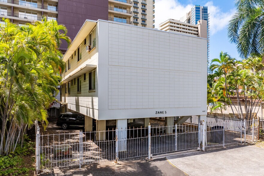 437 Namahana St  