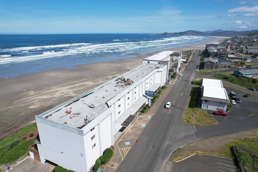 More Photos Of 536-614 SW Elizabeth St, Newport Hotel For Sale