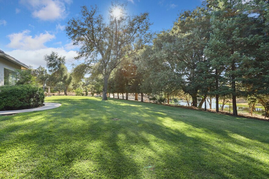 More Photos Of 24521 N McIntire Rd, Clements Land For Sale