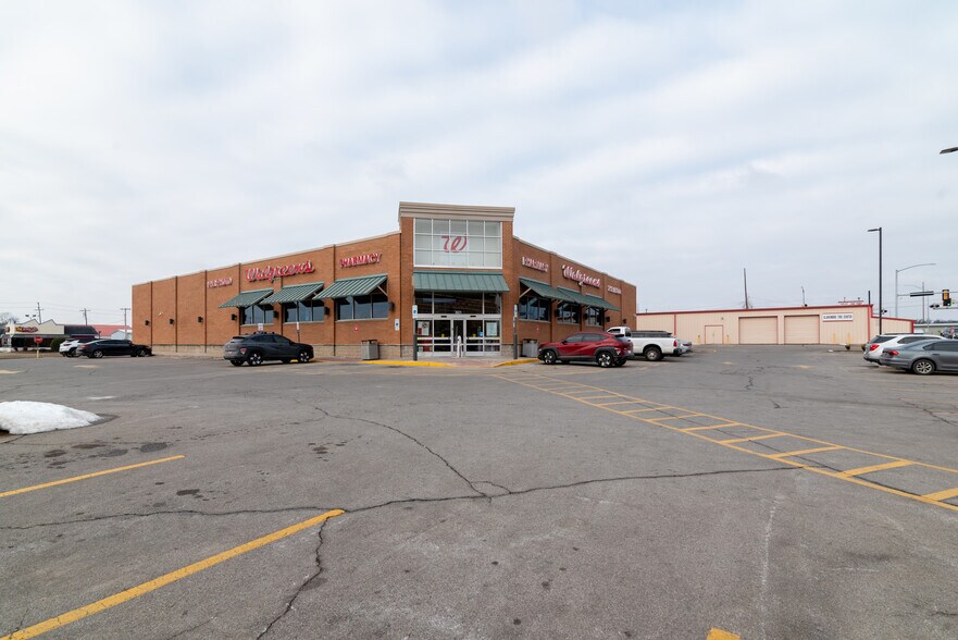 More Photos Of 601 W Will Rogers Blvd, Claremore Drugstore For Sale