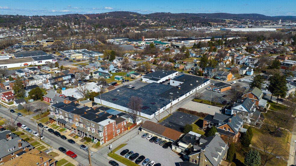 More Photos Of 50 N Harrison St, York Warehouse For Sale