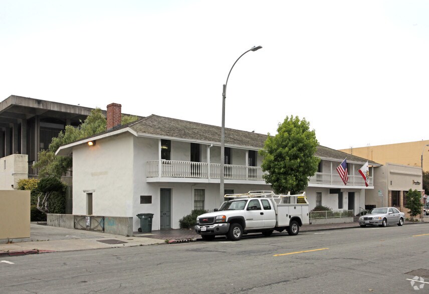 Primary Photo Of 470 Tyler St, Monterey Office For Lease