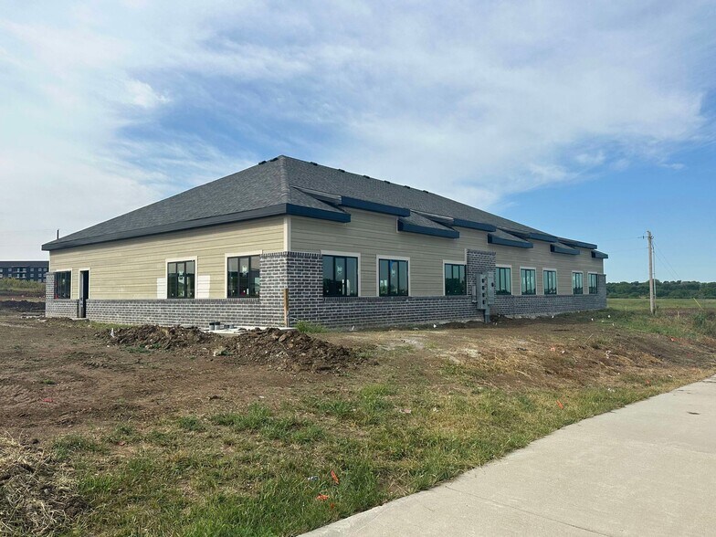 Primary Photo Of 7450 Suncrest Dr, Lincoln Medical For Sale