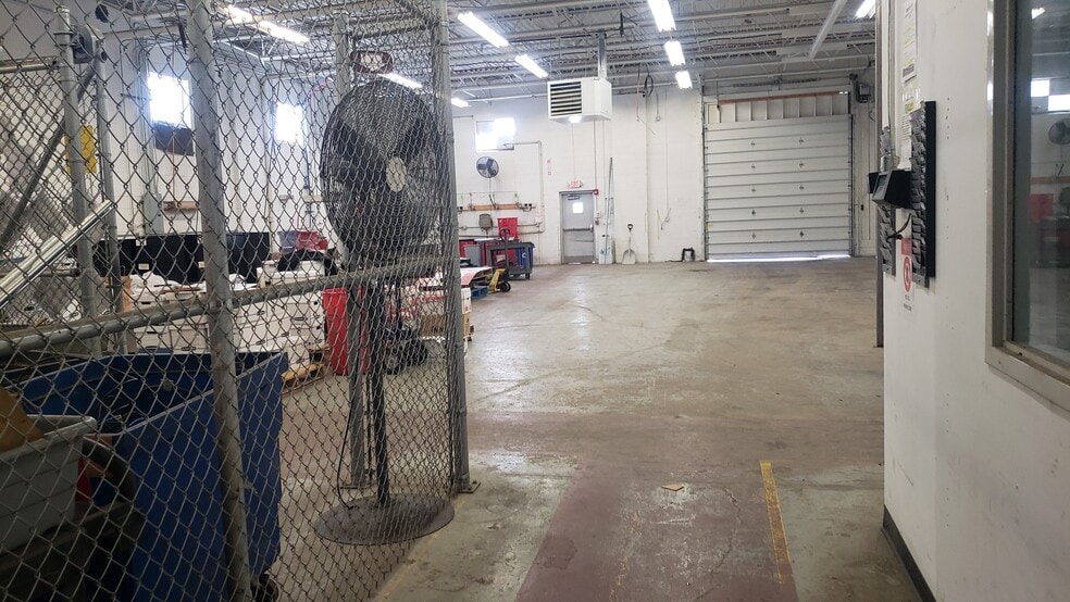 More Photos Of 127 Falso Dr, Mattydale Warehouse For Sale