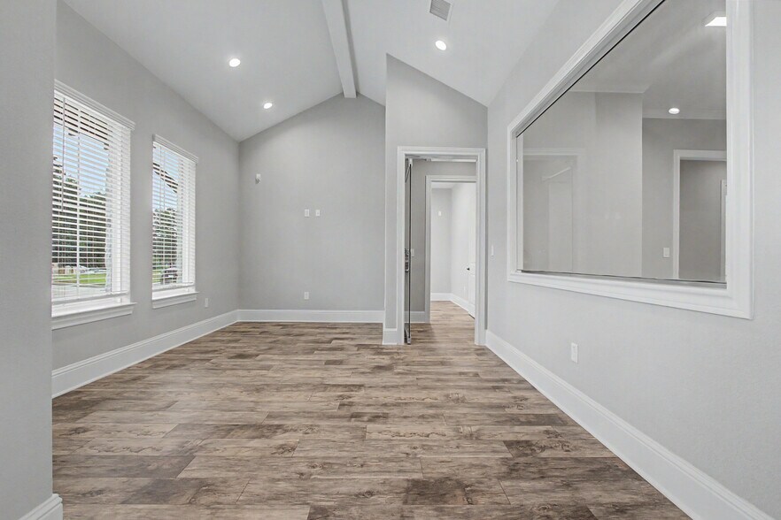 More Photos Of 31368 Nichols Sawmill Rd, Magnolia Unknown For Lease