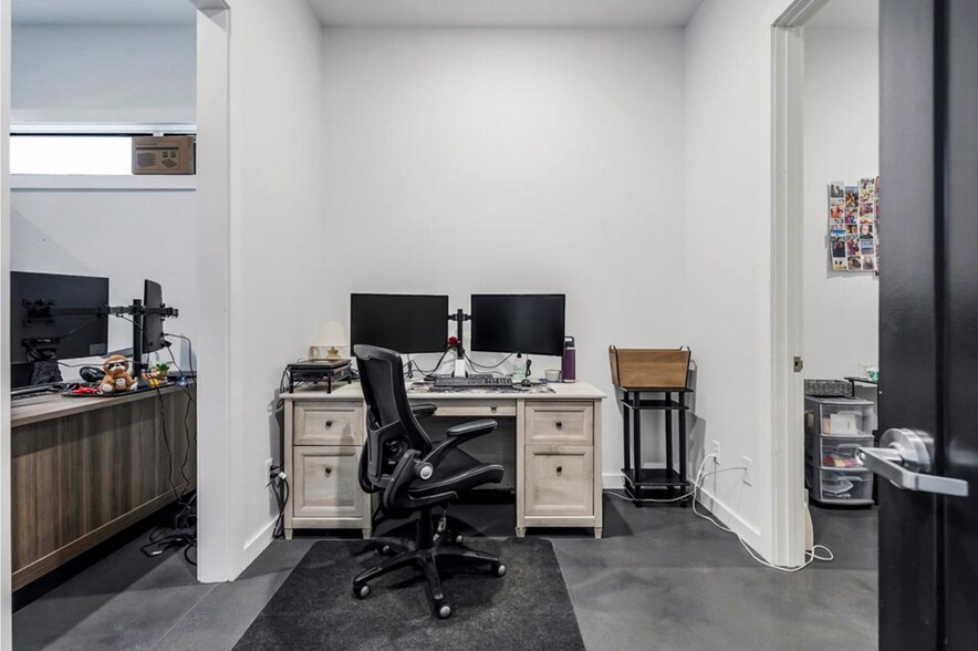 More Photos Of 404 N Willow Ave, Cookeville Office For Sale